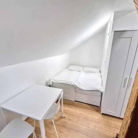 Flat Near Castle Stylish & Prime Location 7 * Prag