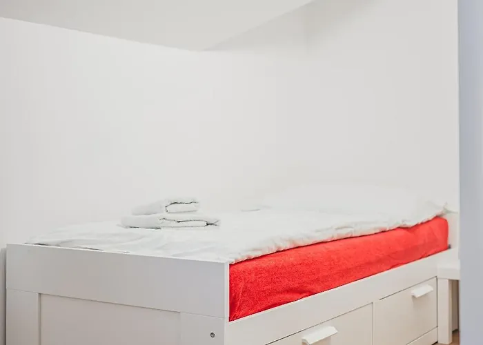 Flat Near Castle Stylish & Prime Location 7 Lejlighed